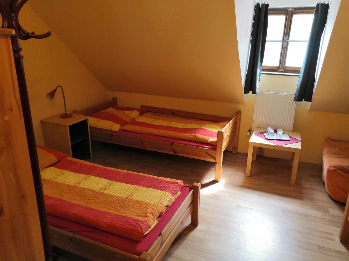 Hostel Skautsky Dom Banská Štiavnica 外观 照片