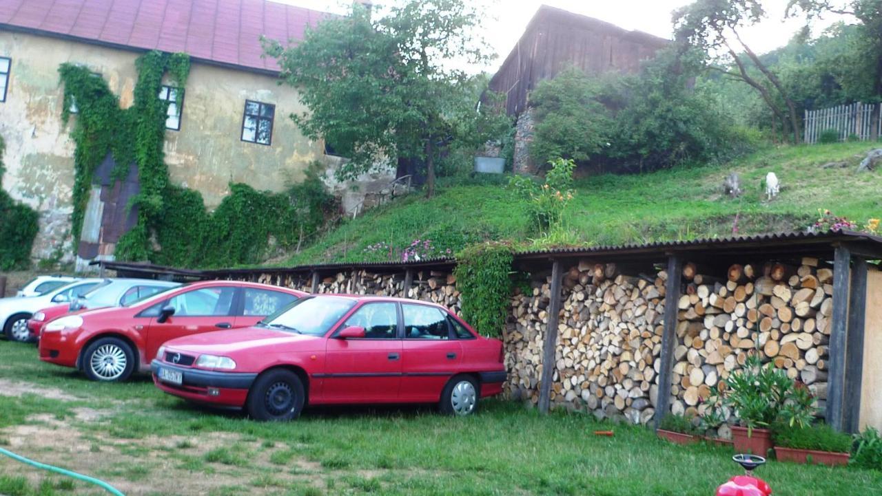 Hostel Skautsky Dom Banská Štiavnica 外观 照片